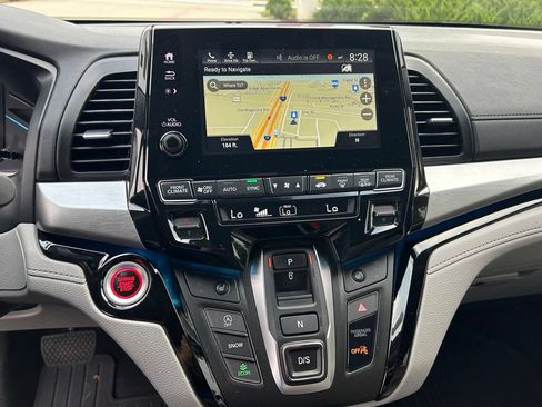 Certified 2023 Honda Odyssey Touring image 19