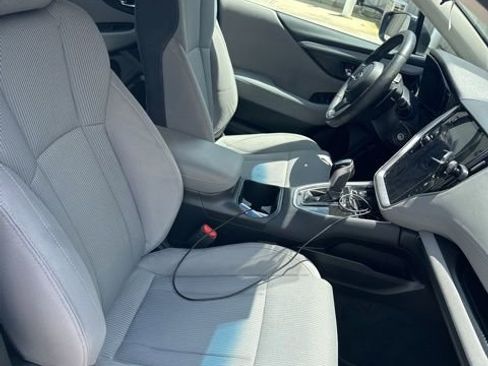 Used 2022 Subaru Legacy Premium AWD/4WD image 4