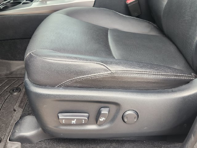Used 2023 Toyota 4Runner Limited RWD image 18