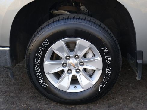Used 2025 Chevrolet Silverado 1500 LT AWD/4WD image 37