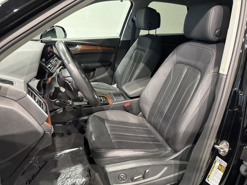 Used 2021 Audi Q5 2.0T Premium image 13