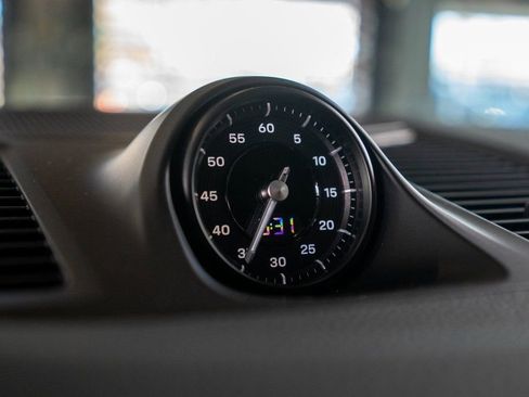 New 2025 Porsche Cayenne AWD/4WD image 38