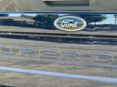 Certified 2022 Ford F250 Lariat w/ Tremor Off-Road Package AWD/4WD image 25