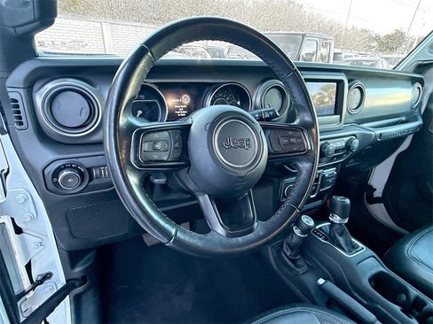 Used 2021 Jeep Wrangler Unlimited Sport image 12