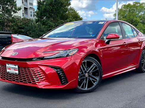 Used 2026 Toyota Camry XSE FWD image 1