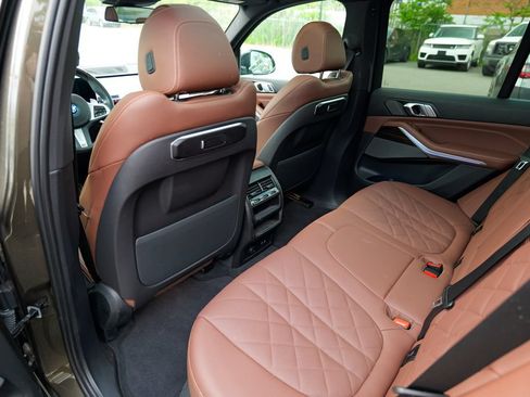 Used 2024 BMW X5 xDrive50e w/ M Sport Package AWD/4WD image 27