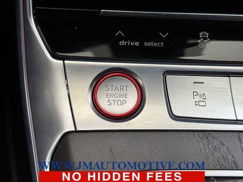 Used 2020 Audi S6 Prestige w/ Prestige Package image 42