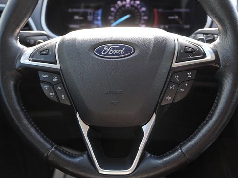 Used 2019 Ford Edge SEL w/ Equipment Group 201A AWD/4WD image 18