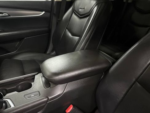 Used 2017 Cadillac XT5 Luxury FWD image 34