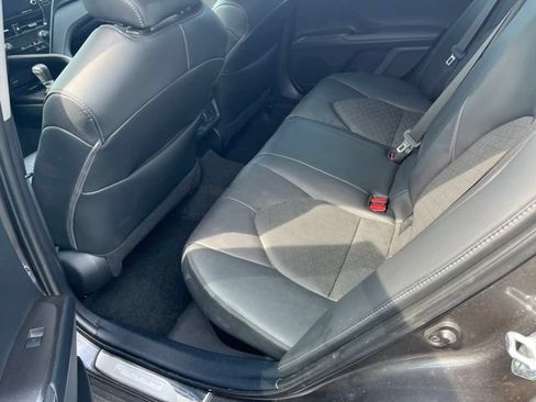 Used 2023 Toyota Camry XSE FWD image 7