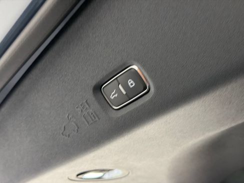 New 2027 Lincoln Navigator L Premier AWD/4WD image 10