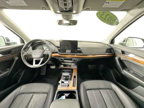 Used 2023 Audi Q5 2.0T Premium AWD/4WD image 3