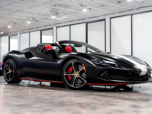 Used 2025 Ferrari 296 GTS RWD image 4