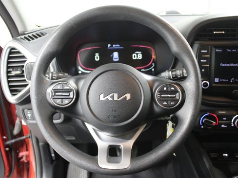 Used 2024 Kia Soul LX w/ Option Group 015 image 9