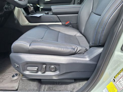 New 2026 Toyota Tundra Platinum AWD/4WD image 14