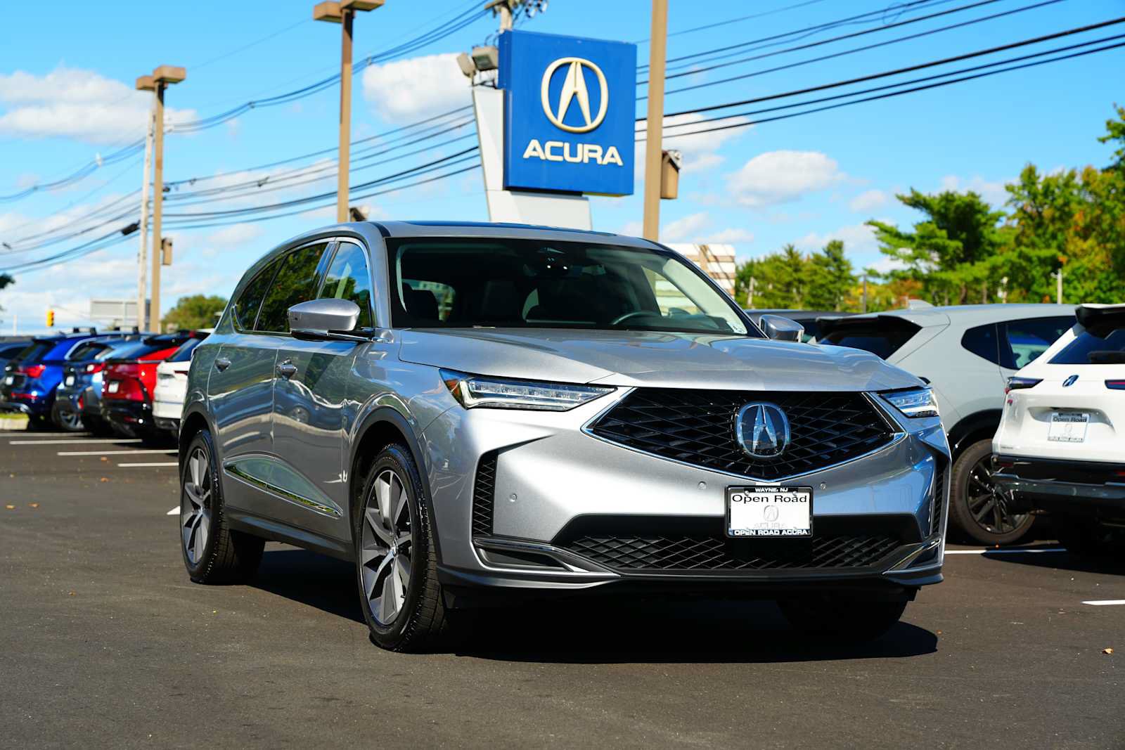 Certified 2026 Acura MDX w/ Technology Package AWD/4WD image 1