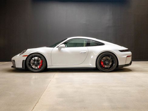 Certified 2026 Porsche 911 GT3 RWD image 2