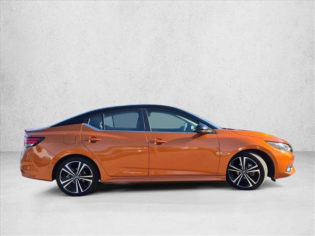 Used 2022 Nissan Sentra SR w/ Electronics Package FWD image 4