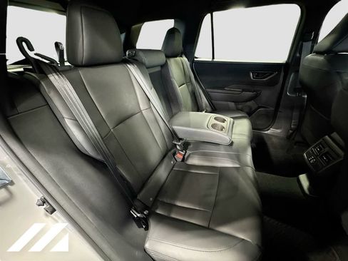 Used 2026 Subaru Outback Premium AWD/4WD image 28