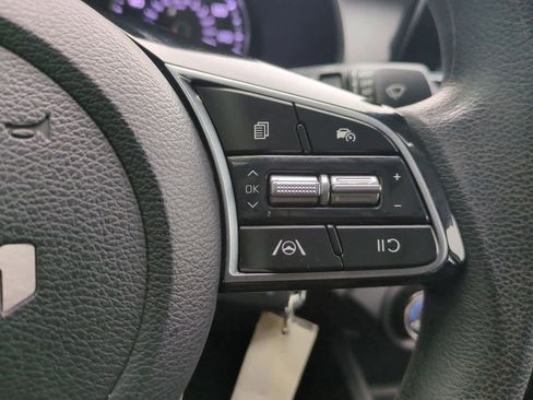 Used 2022 Kia Forte LXS image 22