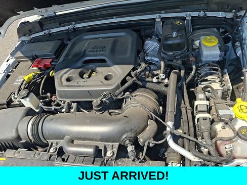 Used 2025 Jeep Wrangler Unlimited Sport AWD/4WD image 27
