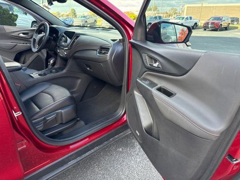 Used 2022 Chevrolet Equinox RS w/ RS Leather Package image 14