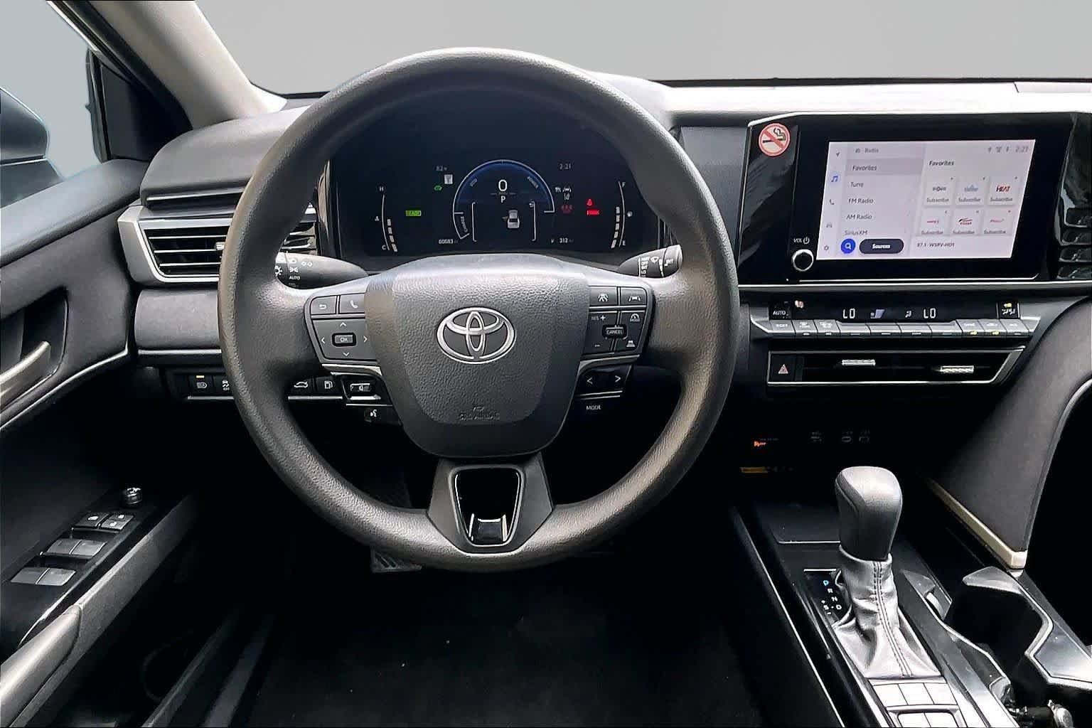 Used 2025 Toyota Camry LE FWD image 6