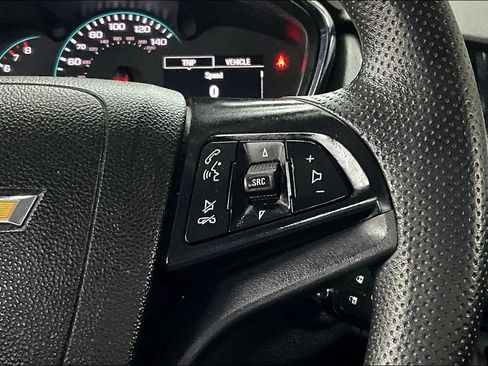 Used 2017 Chevrolet Trax LT w/ Driver Confidence Package FWD image 11