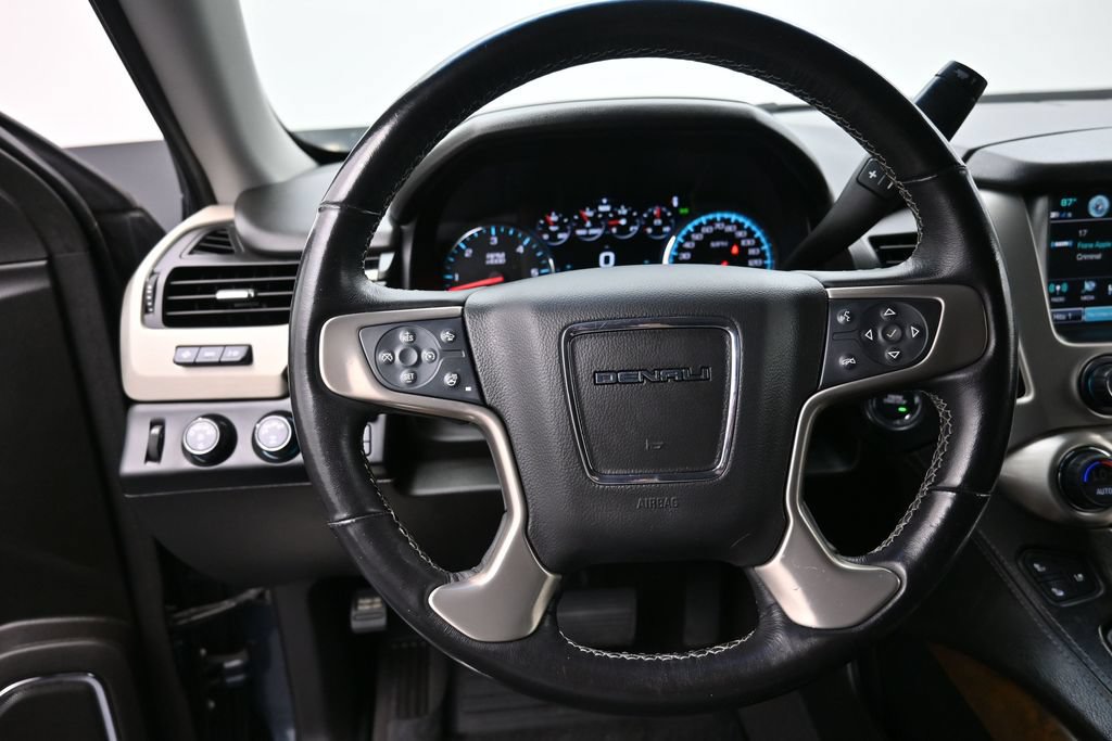 Used 2019 GMC Yukon Denali w/ Denali Ultimate Package AWD/4WD image 2