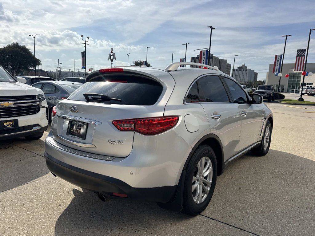 Used 2016 INFINITI QX70 2WD w/ Premium Package image 7