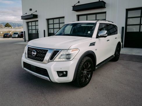 Used 2017 Nissan Armada Platinum image 3