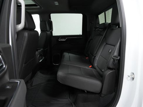 New 2025 GMC Sierra 2500 SLT w/ SLT Premium Package image 19