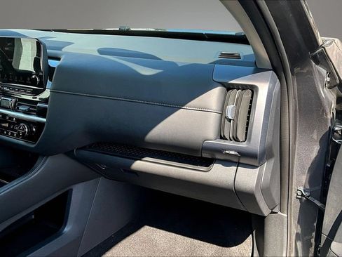 Certified 2025 Nissan Pathfinder SL AWD/4WD image 27