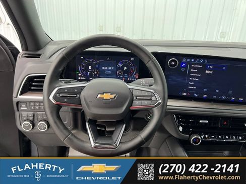 Used 2026 Chevrolet Suburban LT w/ Comfort Package AWD/4WD image 28
