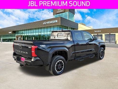 Used 2024 Toyota Tacoma TRD Off-Road image 5