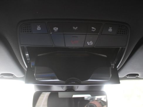 Used 2020 Mercedes-Benz GLC 350e 4MATIC image 62