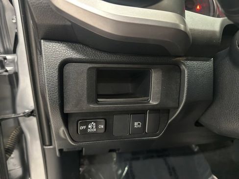 Used 2019 Toyota Tacoma SR5 image 16