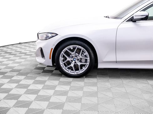 Certified 2025 BMW 330i xDrive Sedan w/ Premium Package AWD/4WD image 35