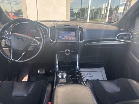 Used 2019 Ford Edge ST AWD/4WD image 3