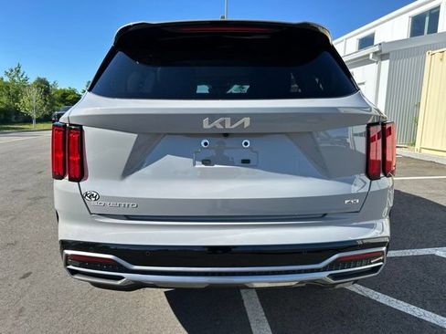 Used 2023 Kia Sorento SX AWD/4WD image 4