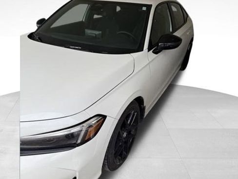 Used 2025 Honda Civic Sport image 3
