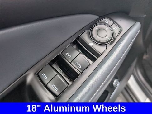 Used 2024 Buick Enclave Essence w/ Sport Touring Edition AWD/4WD image 23