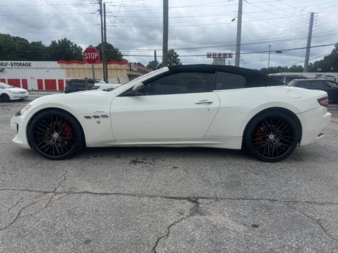 Used 2014 Maserati GranTurismo Convertible image 2