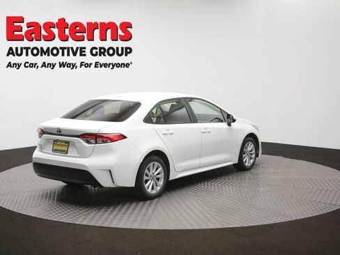 Used 2024 Toyota Corolla LE w/ LE Convenience Package FWD image 40