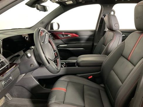 Used 2024 Chevrolet Traverse RS w/ LPO, Floor Liner Package image 29