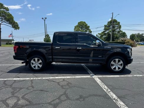 Used 2016 Ford F150 Platinum w/ Equipment Group 701A Luxury image 5
