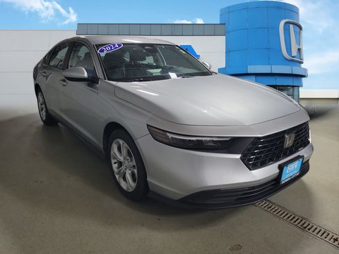 Used 2024 Honda Accord LX image 32