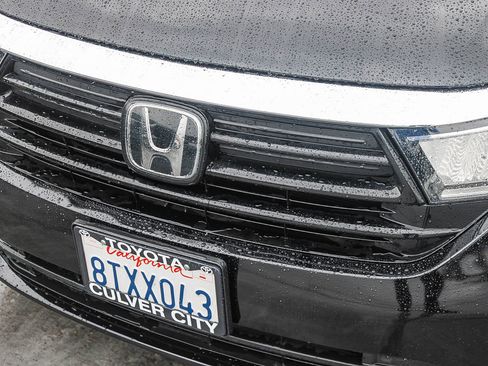 Used 2021 Honda Odyssey Touring image 6