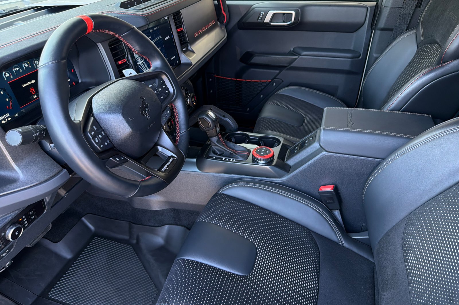 Certified 2026 Ford Bronco Raptor AWD/4WD image 9