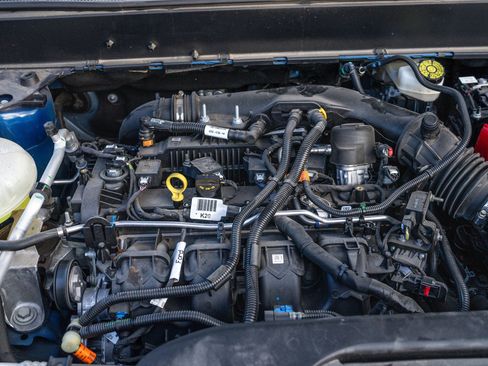 Used 2024 Ford Maverick Lariat w/ 4K Tow Package image 8